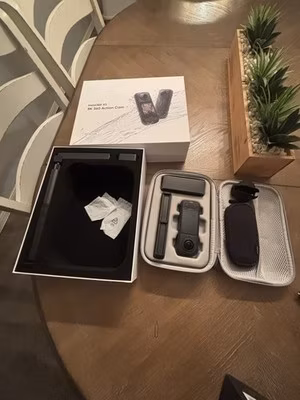 Insta360 X5 Essentials Bundle-8K Waterproof 360 Action Camera