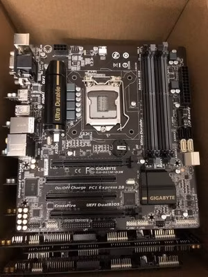 GIGABYTE B85M-D3H Intel B85 LGA1150 DDR3 M-ATX 4×DDR Slots HDMI Motherboard