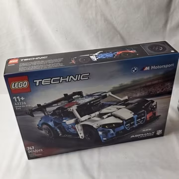 NEW SEALED - LEGO Technic BMW M4 GT3 EVO Race Car Toy (42226)