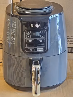 NIB - Ninja 4 qt Basket Air Fryer Digital Controls for Dehydrate Roast Dark Gray