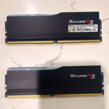 G.SKILL Ripjaws M5 RGB 32GB (2x16GB) DDR5-5600 DIMM RAM Kit F5-5600J4645A16GX2