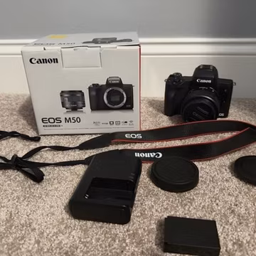 Canon EOS M50 Mark I Mirrorless Camera Kit w/ EF-M 15-45mm IS STM Lens Box Batte