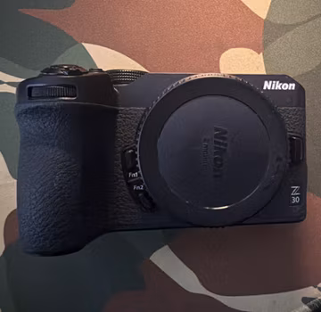 Nikon Z 30 Z Series Mirrorless Camera Body Only Black 20-29.9MP 3in (No battery)