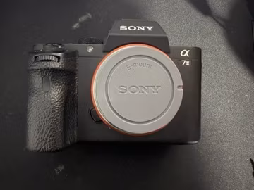 Sony A7 II E-Mount Camera with Full Frame Sensor - Black (Read Description)