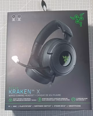 Razer Kraken V4 X Wired Gaming Headset: Cardioid Mic, Chroma RGB Lighting -Black