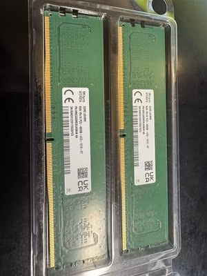 SK Hynix 16GB Kit 2x8GB DDR5-4800 UDIMM Desktop RAM HMCG66MEBUA084N AA
