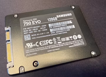 Samsung 750 EVO MZ7TY120HFHP - 2BK00 120GB SATA III 2.5" Solid State Drive