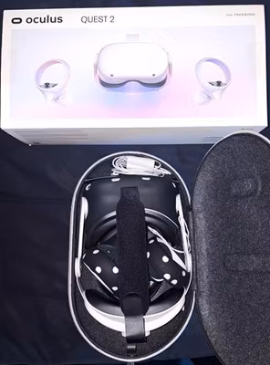 Meta Oculus Quest 2 128GB VR Headset - Complete w/ Case, Box, Controllers