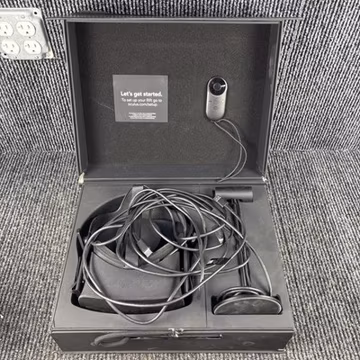 Oculus Rift CV1 VR Virtual Reality Headset System - Black No Wireless Controller