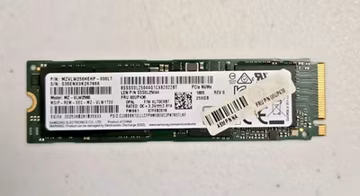 Samsung PM961 MZ-VLW2560 256 GB NVMe 80mm Solid State Drive