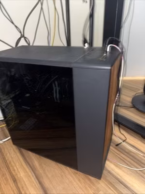 Prebuilt Gaming PC Gigabyte Windforce 5080 Amd 9800x3D.