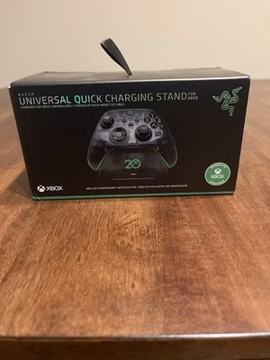 Razer Universal Quick Charging Stand for Xbox Series x 20th Anniversary Edition