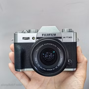 Fujifilm X-T30 Mirrorless Digital Camera with Fujifilm 15-45mm Lens Kits 95% New