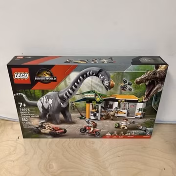 LEGO Jurassic World Raptor & Titanosaurus Tracking Mission 582 Pieces 76973 NEW