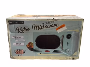 Nostalgia Retro 1.1 Cu. Ft. 1000W Microwave (Aqua) Worn box