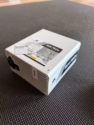 Corsair RM750x 750W 80 Plus Gold Fully Modular White PSU + 4 Cables