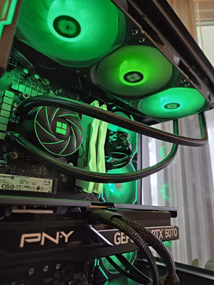 Custom Gaming PC - Intel i7-14700F, RTX 5070, 32GB DDR5, 1TB NVMe, Win 11