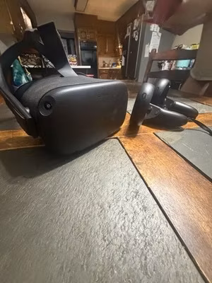 Oculus Quest 1 VR Headset with Controllers, Black, *No charger or box*