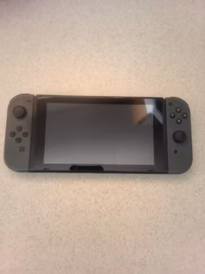 Nintendo Switch Original. W/Accs. No Dock