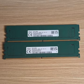 SK hynix 16GB (2x8GB) DDR5 UDIMM PC5-4800B 288-Pin RAM HMCG66AEBUA084N