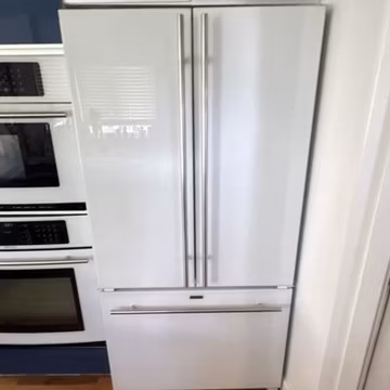 Jenn-Air 28.2 Cu Ft Stainless French Door Refrigerator 3-Door Digital Display