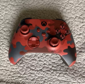 Microsoft Xbox Series X|S Wireless Controller - Red/Black Camo