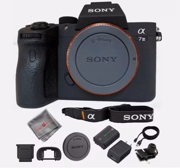 Sony Alpha a7 III Mirrorless Digital Camera (Body Only) ILCE7M3/B