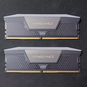 Corsair Vengeance RGB Pro 32GB (2x16GB) RAM DDR5 5200MHz CMH32GX5M2B5200C40