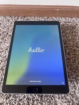 Apple iPad 9th Gen 64GB Silver A2602 WiFi Only