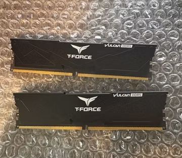 TeamGroup T-FORCE VULCAN 16GB DDR5 5200MHz RAM Open Box