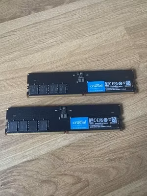 Crucial 64GB (2x32GB) DDR5-4800 PC5-38400 UDIMM RAM CT32G48C40U5