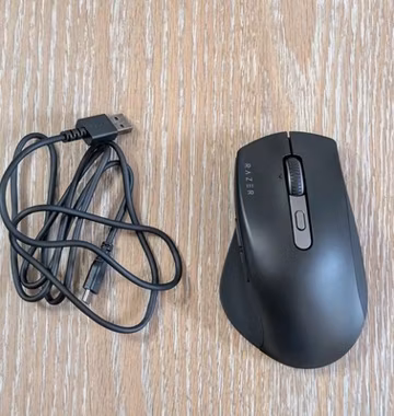 Razer Pro Click V2 Ergonomic 6-Button Design Wireless Vertical Gaming Mouse