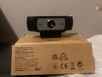 Excellent Condition 1080p HD Logitech Webcam - Full HD video great for streaming