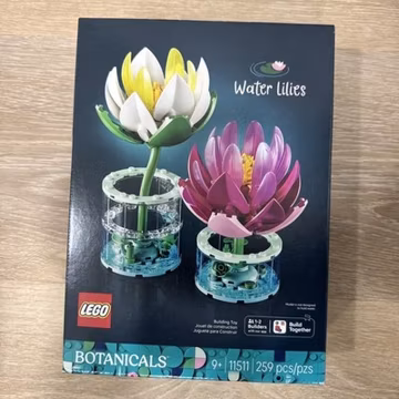 LEGO Botanicals Water Lilies Building Toy with 259 Pieces, Multicolor, Ages 9+,