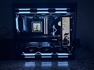 GeForce RTX 5090 Custom Lain li gaming pc -Ryzen 9800X3D 32GB 2TB SSD.