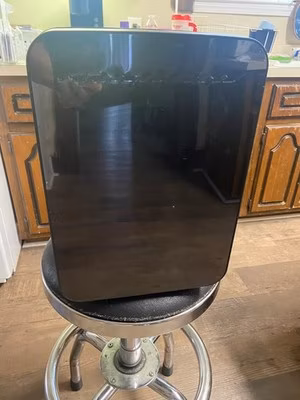 frigidaire mini refrigerator