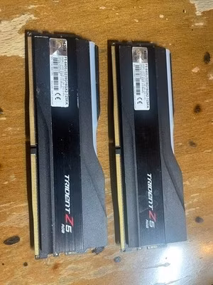 G.SKILL Trident Z5 RGB 32GB 2x16GB DDR5-6400 CL32 Intel XMP Black Sealed