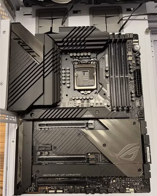 ASUS ROG Maximus XIII Hero Intel Z590 ATX High-end Motherboard Socket LGA 1200