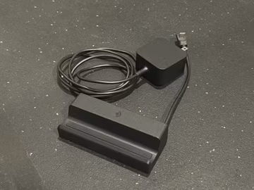 Official Valve Steam Deck Dock – Excellent Condition – Includes Original Charger