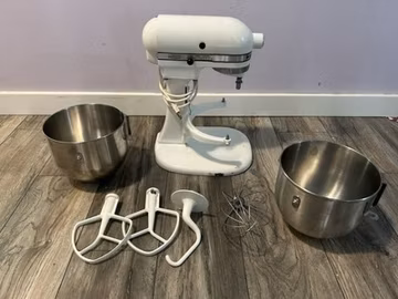 RARE VTG Hobart KitchenAid K5-A 300W 5Qt Bowl-Lift Stand Mixer w/ Extras - White