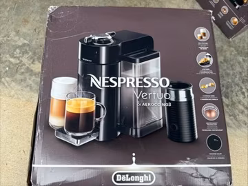 Nespresso Vertuo Coffee & Espresso Maker by De'Longhi w/ Aeroccino Milk Frother