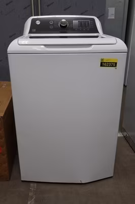GE GTW585BSVWS 27" White 4.5 cu. ft. Top-Load Washer NOB #162375