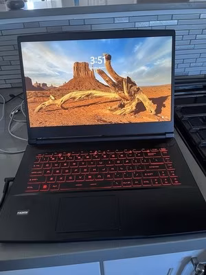 MSI GF63 Thin 11SC 15.6" FHD i5-11400H GTX 1650 8GB 256GB SSD Black