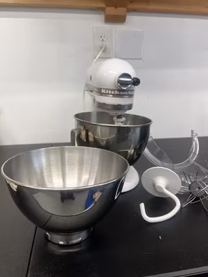 KitchenAid Ultra Power KSM90 300W 4.5Qt Tilt-Head Stand Mixer - White