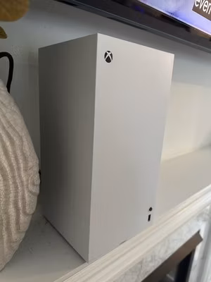 Xbox Series X Digital Edition (White) 1TB – Excellent Condition