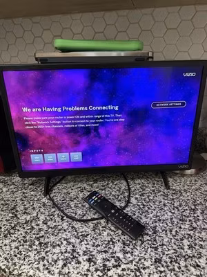 VIZIO D-Series D24H-G9 24" 720p HD Smart LED TV - Black