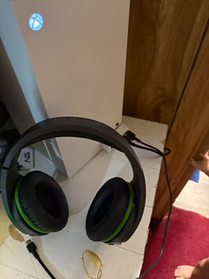 Microsoft Xbox Series X Console Bundle with Headset & Controller