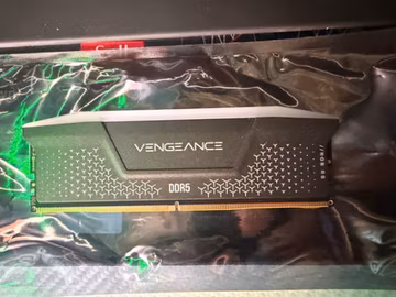 Corsair RGB RS 1x32gb ddr5 6000mt/s 40-50-50-96