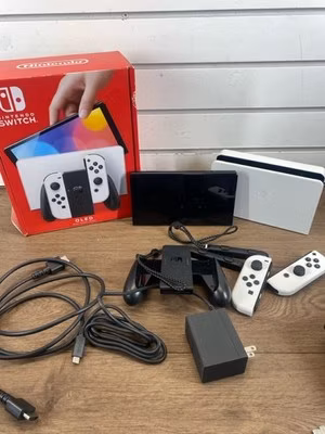 NINTENDO SWITCH OLED HEG-001 HANDHELD CONSOLE, WHITE (WCP039482)