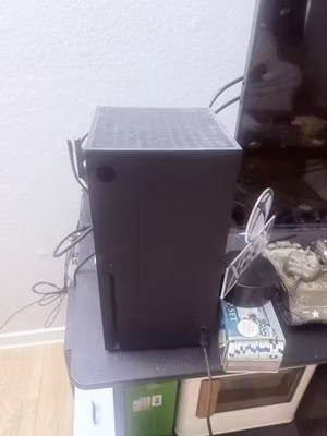 Xbox Series X, 1tb exp. card and a 2tb ext, plus headset! (See description)